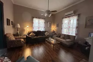 317 E Grand St, Whitewright, TX 75491 - Photo 7