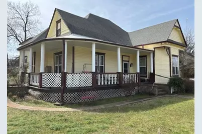 317 E Grand Street, Whitewright, TX 75491 - Photo 1