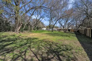 329 Lorene St, Burleson, TX 76028 - Photo 27