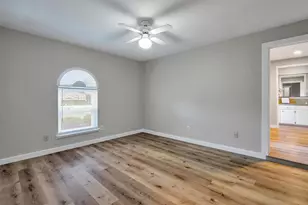 2307 Leonard Ct, Arlington, TX 76015 - Photo 21