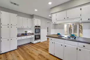 2307 Leonard Ct, Arlington, TX 76015 - Photo 11