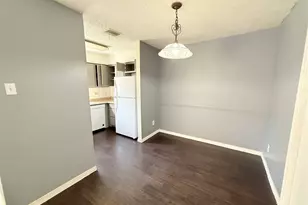 2641 Santa Barbara Dr, Grand Prairie, TX 75052 - Photo 15