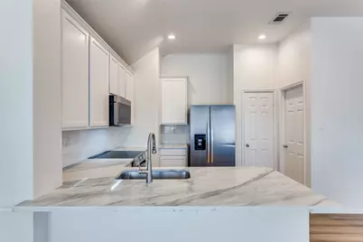 533 Lowery Oaks Trail, Fort Worth, TX 76120 - Photo 15