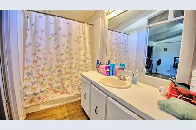 600 E Nelson Street, Bowie, TX 76230 - Photo 15