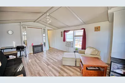 600 E Nelson Street, Bowie, TX 76230 - Photo 11