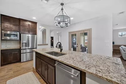 503 Phillips Court, Mansfield, TX 76063 - Photo 9