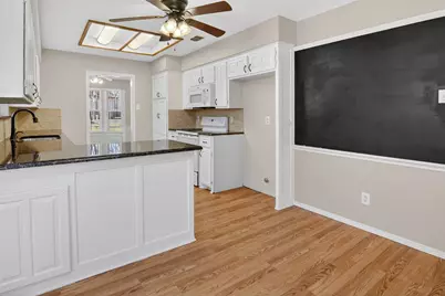 122 Camelot Drive, Weatherford, TX 76086 - Photo 11