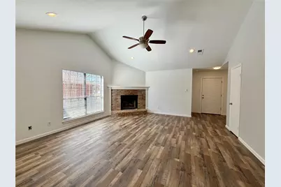 2611 Fountainview Drive, Corinth, TX 76210 - Photo 3