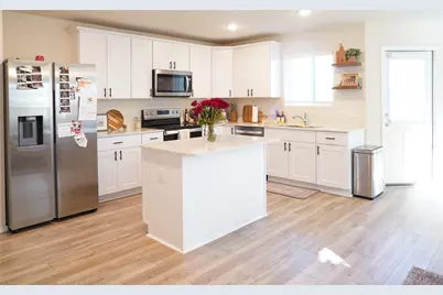 4604 Benham Dr, Crowley, TX 76036 - Photo 3