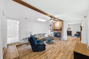 805 Cove Hollow, Irving, TX 75060 - Photo 9