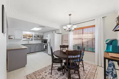 805 Cove Hollow, Irving, TX 75060 - Photo 15