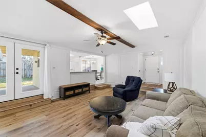 805 Cove Hollow, Irving, TX 75060 - Photo 11