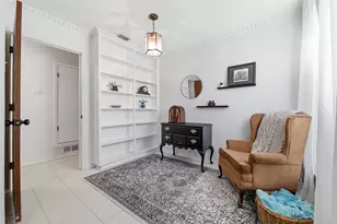 805 Cove Hollow, Irving, TX 75060 - Photo 7