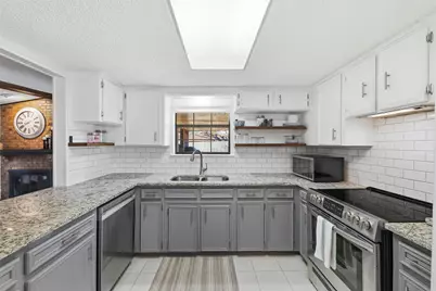 805 Cove Hollow, Irving, TX 75060 - Photo 13