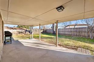 805 Cove Hollow, Irving, TX 75060 - Photo 27