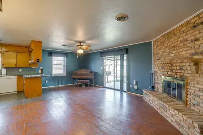 308 Thompson Court, Saginaw, TX 76179 - Photo 3