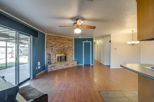 308 Thompson Ct, Saginaw, TX 76179 - Photo 7