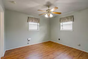 308 Thompson Ct, Saginaw, TX 76179 - Photo 25