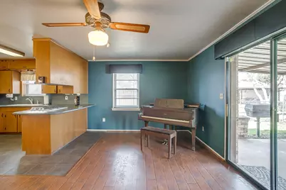 308 Thompson Court, Saginaw, TX 76179 - Photo 9