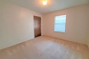 1002 Mulkey Ln, Denton, TX 76209 - Photo 13