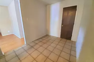 1002 Mulkey Ln, Denton, TX 76209 - Photo 9