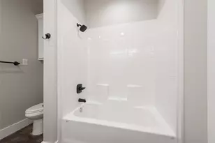 905 S Smith St, Ennis, TX 75119 - Photo 15