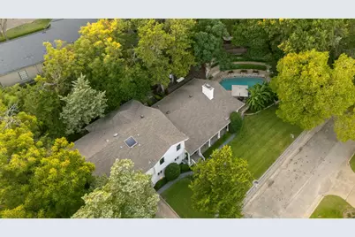 1419 Yakimo Drive, Dallas, TX 75208 - Photo 23