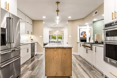 1419 Yakimo Drive, Dallas, TX 75208 - Photo 15