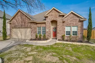 305 Sheridan Rd, Oak Point, TX 75068 - Photo 3