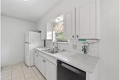 2903 Ashbury Drive, Arlington, TX 76015 - Photo 7