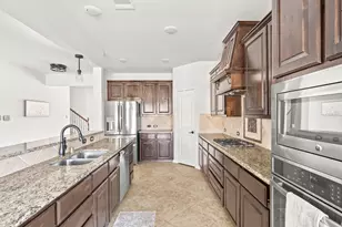 10412 Old Eagle River Ln, McKinney, TX 75072 - Photo 9