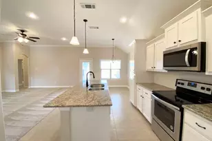 126 Frank St, Greenville, TX 75402 - Photo 11