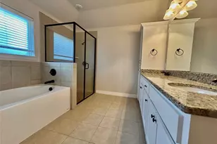 126 Frank St, Greenville, TX 75402 - Photo 5