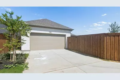 9716 Talia Boulevard, Mesquite, TX 75126 - Photo 3