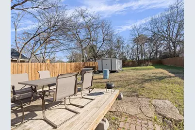 1110 W Clarendon Drive, Dallas, TX 75208 - Photo 15