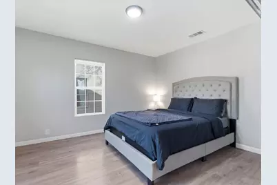 1110 W Clarendon Drive, Dallas, TX 75208 - Photo 9