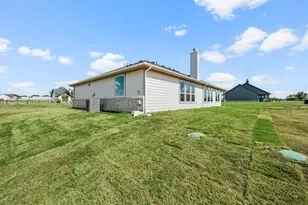 110 Brush Crk Dr, Boyd, TX 76023 - Photo 33