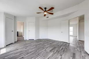 140 Terri Dr, Collinsville, TX 76233 - Photo 13