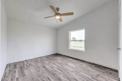 140 Terri Drive, Collinsville, TX 76233 - Photo 17