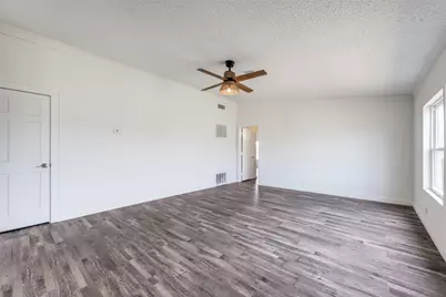 140 Terri Drive, Collinsville, TX 76233 - Photo 9