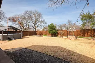 1304 W Hunt St, McKinney, TX 75069 - Photo 35