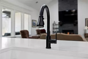 203 Colonial Dr, Mabank, TX 75156 - Photo 9