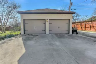 3920 Kelsey Ct, Grapevine, TX 76051 - Photo 13