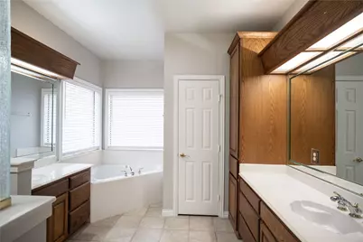 250 Timberleaf Drive, Lewisville, TX 75077 - Photo 13