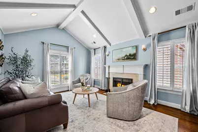 5743 Kenwood Avenue, Dallas, TX 75206 - Photo 3