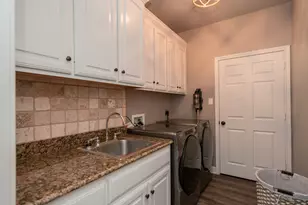 110 Kayla Ln, Longview, TX 75602 - Photo 13