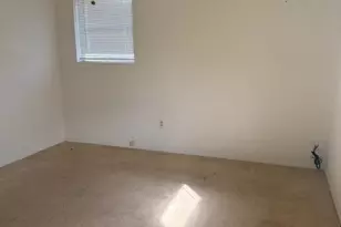 610 N Bailey St, Mexia, TX 76667 - Photo 13