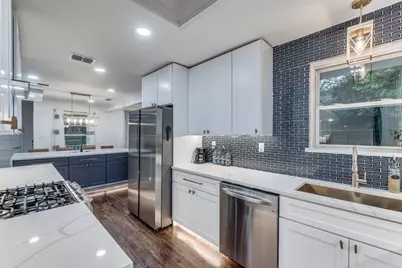 9026 Livenshire Drive, Dallas, TX 75238 - Photo 15