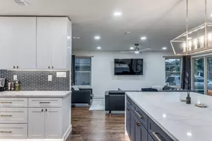 9026 Livenshire Dr, Dallas, TX 75238 - Photo 9