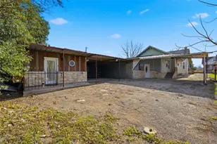 1215 N 18th St, Waco, TX 76707 - Photo 27